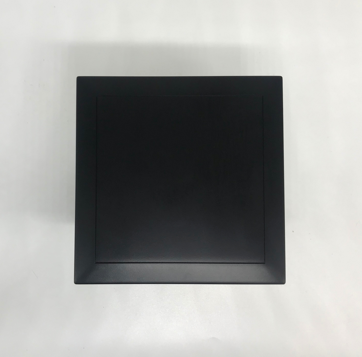 Вентилятор накладной Helios MiniVent M1/120 F Black Matte (таймер, датчик влажности) d120