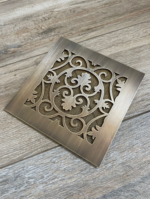 Вентиляционная решетка латунная с патиной LR-07 150х150